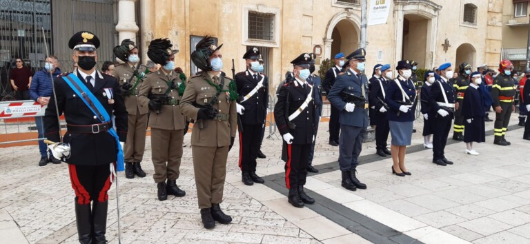 Si partiva da 8mila euro per entrare nella Polizia carceraria, la cifra saliva fino a 20mila per entrare nei Carabinieri