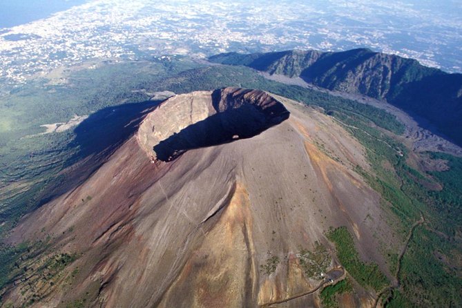 terremoto ai campi flegrei, poi trema anche il vesuvio