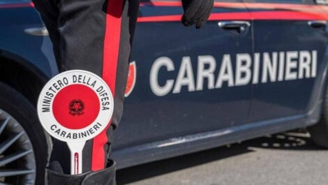 Ancora violenza sulle strade del Napoletano: una lite nata per motivi banali e legata alla viabilità ha scatenato una rissa. E' successo a Giugliano in Campania dove i carabinieri della sezione radiomobile hanno arrestato tre persone.