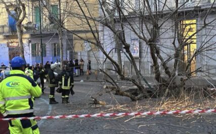 voragine al vomero, le parole del testimone e i commenti di sindaco e assessore