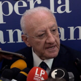 GOVERNATORE DE LUCA SICOMUNICAZIONE