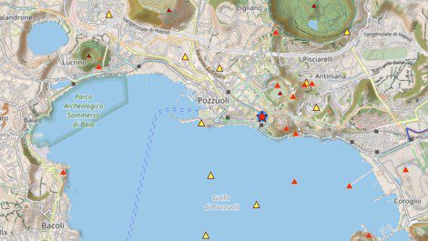 scossa terremoto sciame sismico campi flegrei pozzuoli